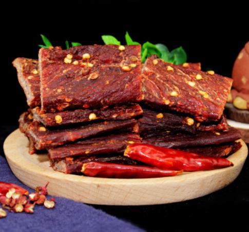 50年的“臭猪肉”竟是当地人招待客人的美食！你敢吃吗？