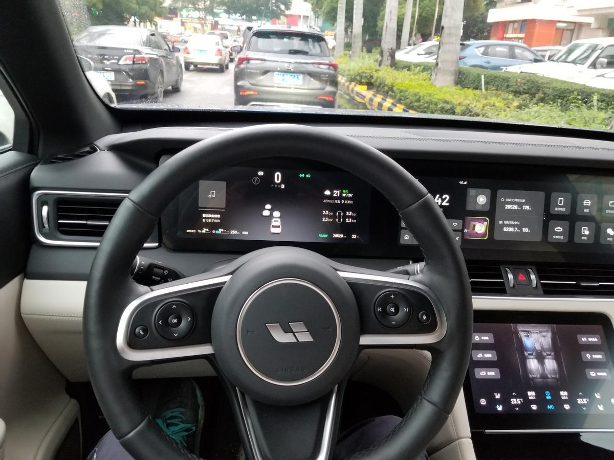 理想ONE究竟是一辆怎么样的车？详细体验在这里