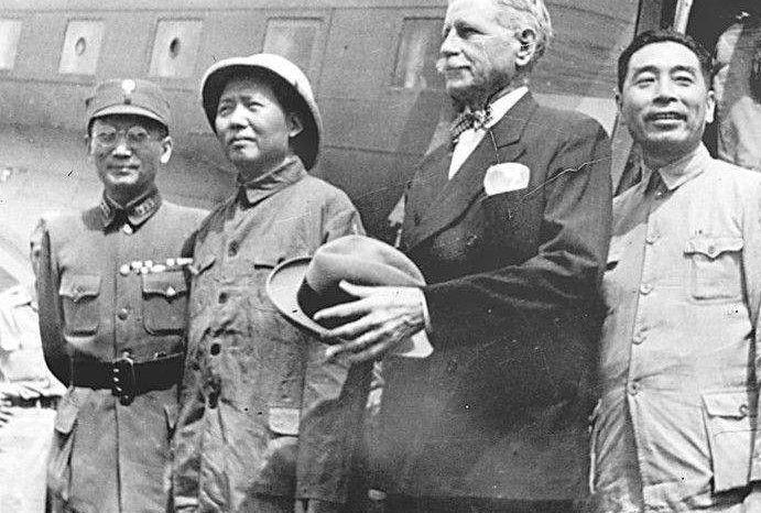 毛*东泽**称赞他“专做好事，做了许多好事”并采纳了他的好多建议