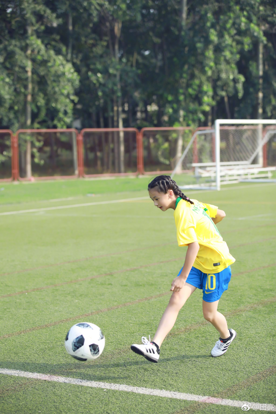 森碟小时候田亮,13岁森碟长得越来越像田亮