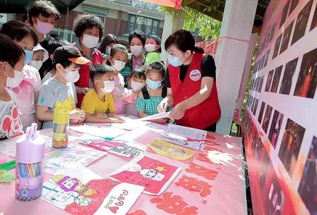 3分钟新闻早读,早读新闻60秒