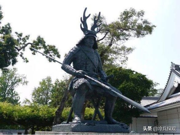 日本打刀和武士刀哪个厉害,日军的武士刀有什么用