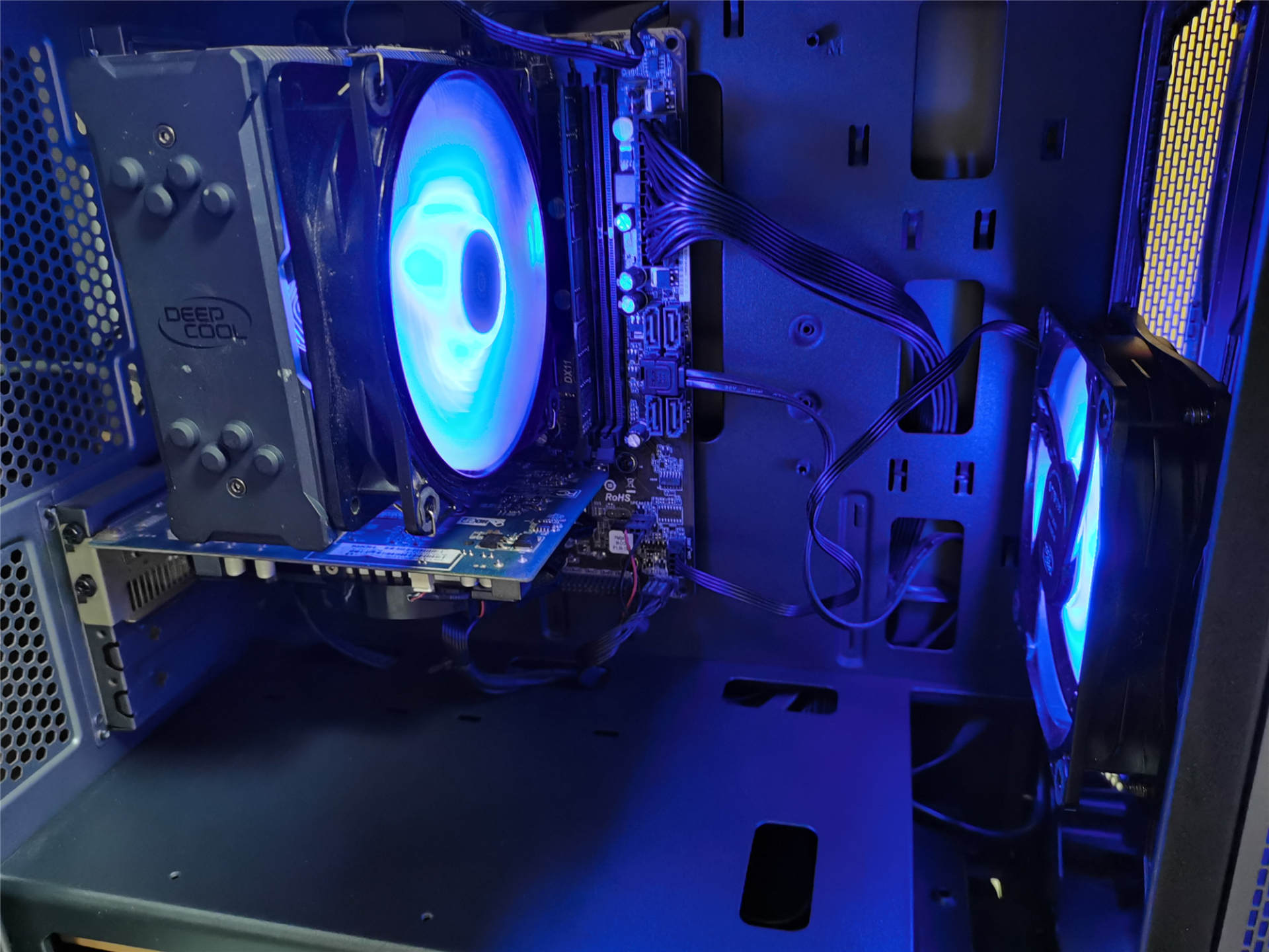 电脑一年清理几次灰,电脑清理灰尘后崩溃