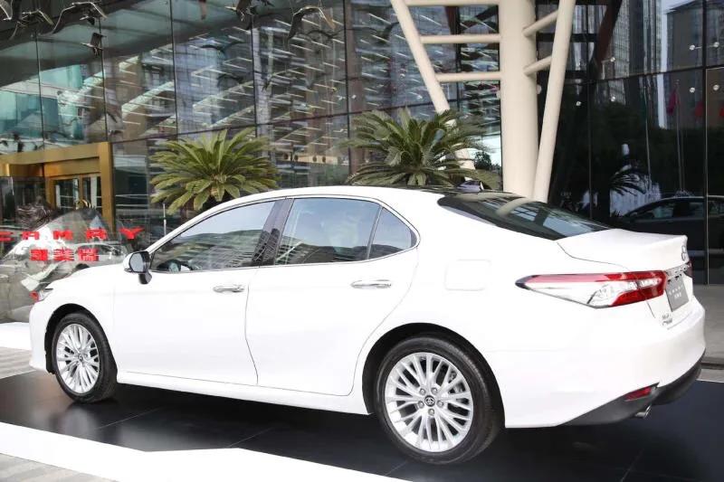 b级车凯美瑞跟雅阁哪个高级,油混凯美瑞和雅阁选谁