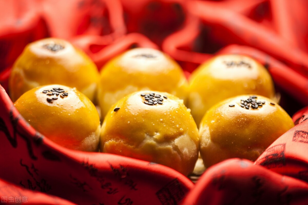 我，37岁，从月入3k到靠摆摊卖糕点年入15万，有钱媳妇也高兴了