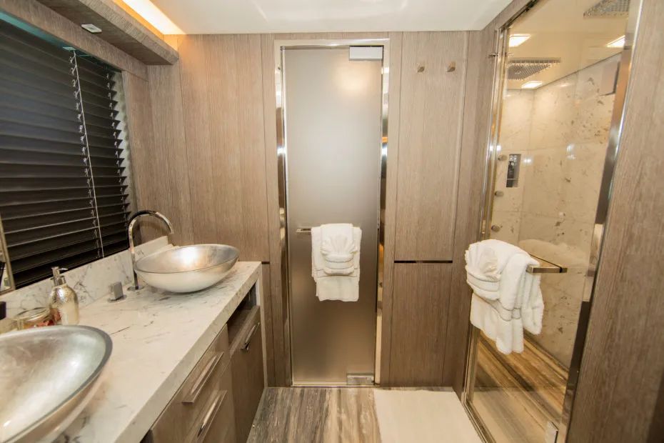 香港蒙地卡罗65尺游艇,香港蒙地卡罗