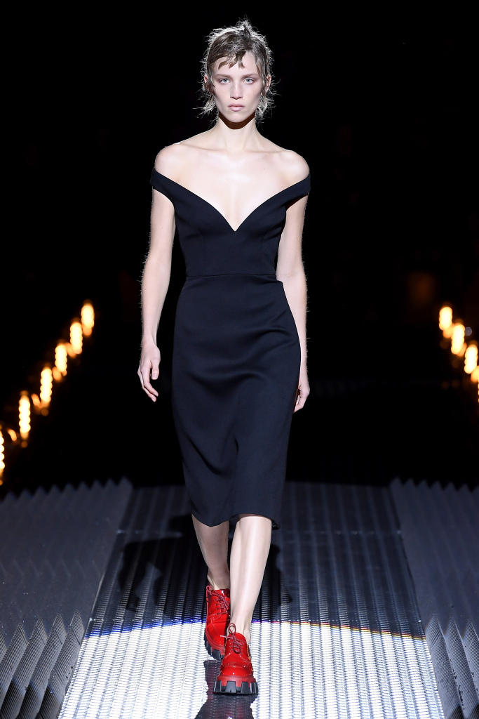 米兰2012秋冬男装周prada专场秀,米兰时装周prada2024