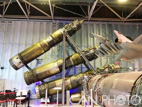 巴黎独自旅行攻略旅游线路,巴黎旅游攻略飞机