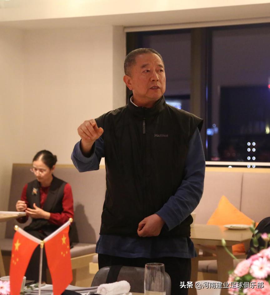 团聚和相聚,团结力量共克时艰