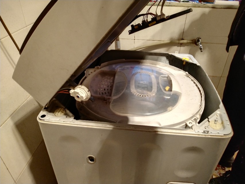 海尔全自动洗衣机排水不工作,海尔波轮洗衣机有排水但不脱水