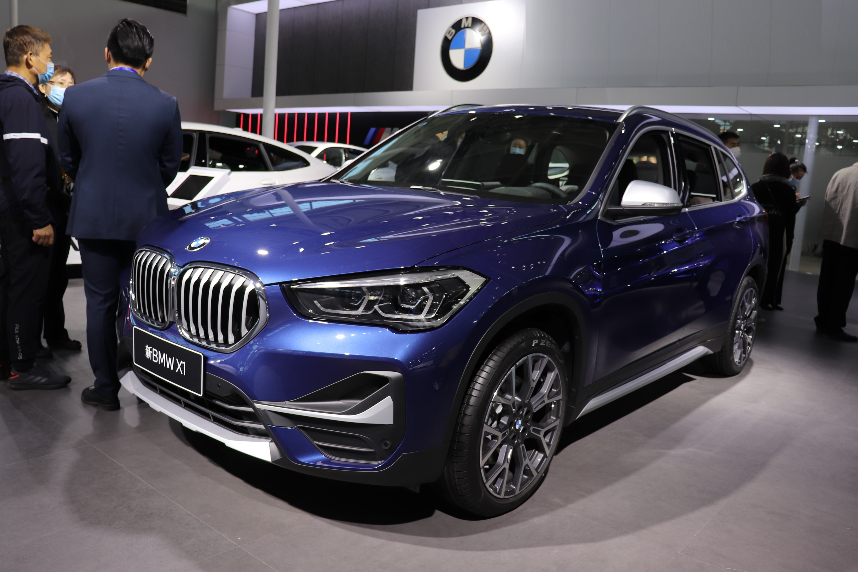 车主说宝马x1抖,宝马x11.5三缸发动机怎么样