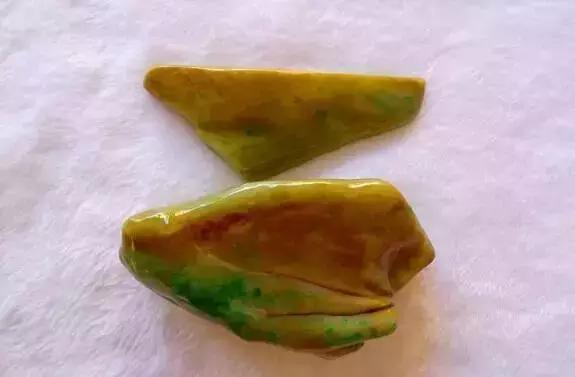 捡到这样的石头千万别扔桌子,遇到这样的石头赶紧捡