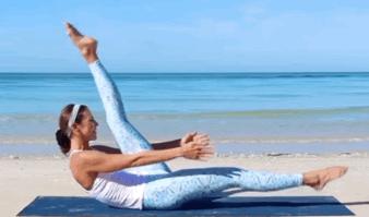 改善腰椎和肩颈的瑜伽动作,既能减肚子又能锻炼腰椎的瑜伽