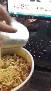 关于聚餐的幽默笑话大全,群友聚餐的幽默笑话