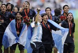 08奥运足球赛梅西回忆,回忆梅西在巴塞的瞬间