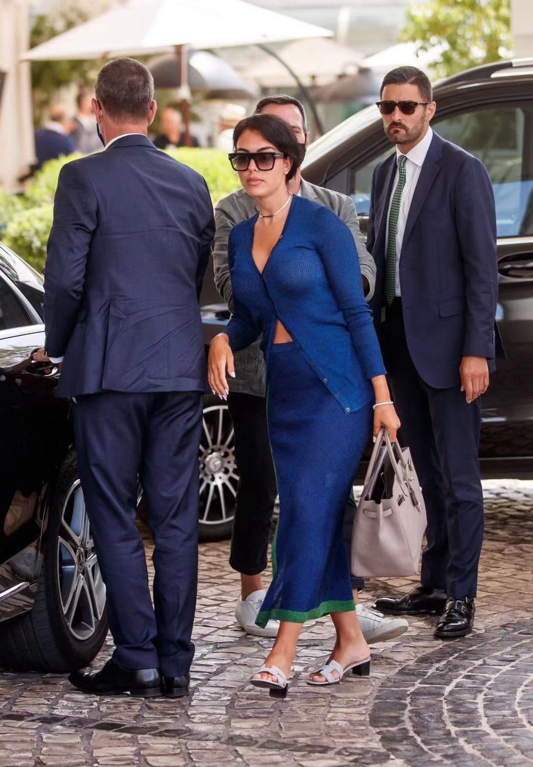 c罗未婚妻秀视频,c罗未婚妻写真图片