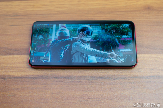 荣耀v20真香机,荣耀v20在今天是否值得购买