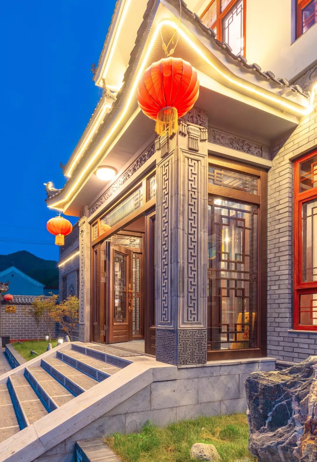 秋景徒步、汗蒸唱K,吃满族特色二八席,最适合团建的怀柔秘境