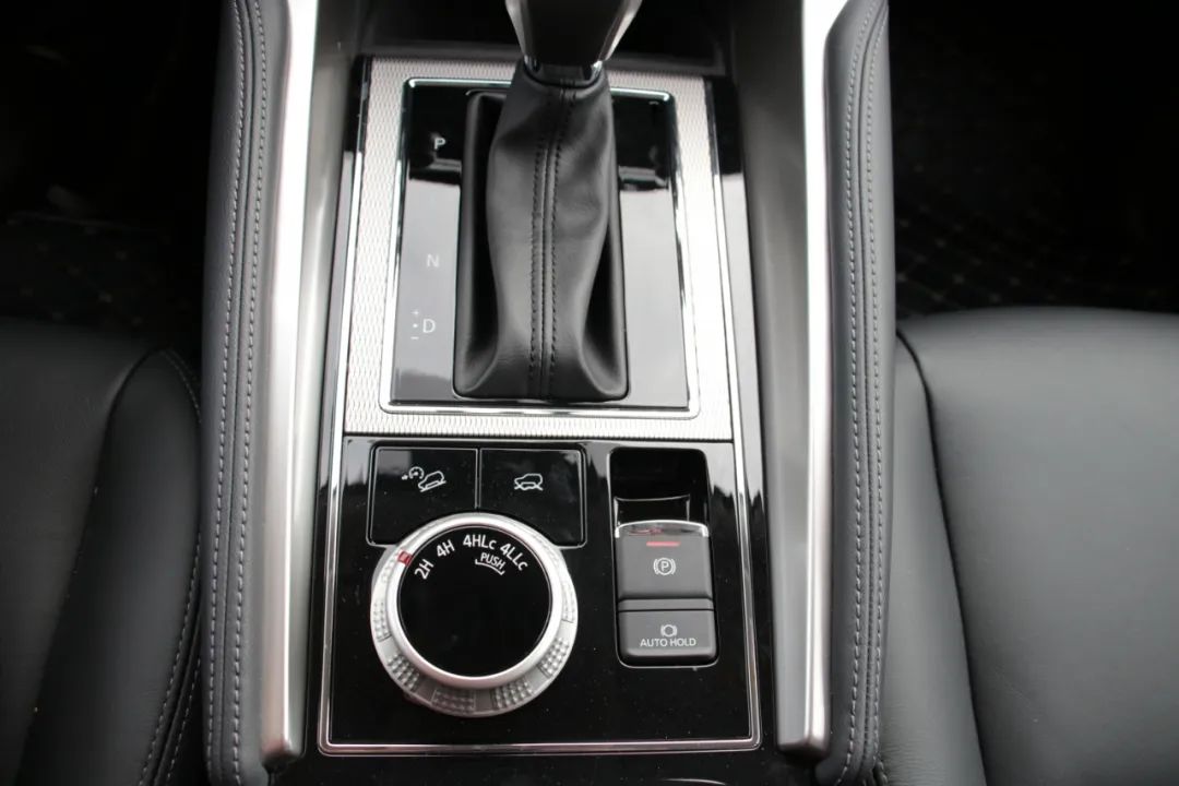 试驾三菱帕杰罗劲畅3.0,三菱帕杰罗劲畅3.0l测评