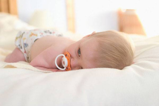 引发宝宝肚子疼的7大原因，有些家长想避都避免不了