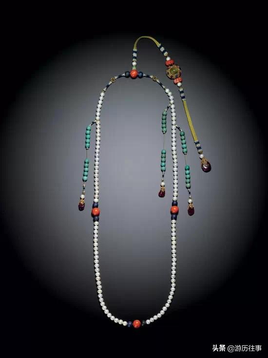 清朝皇帝官员为什么都戴一串珠子,清朝皇帝和官员都戴什么样的佛珠