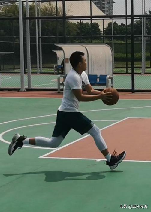 中考体育项目居家锻炼指南⑥|动图+分析，手把手教篮球练习技巧