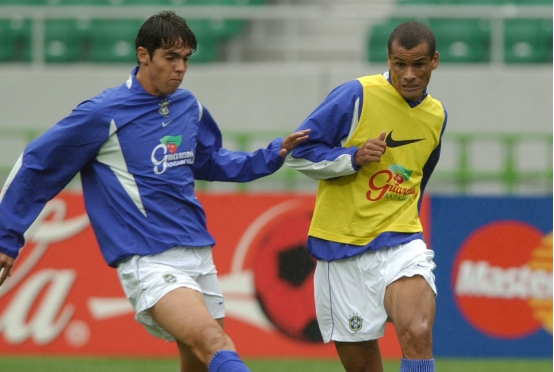 足球史上大满贯的球员,足坛唯一获得2次大满贯的人