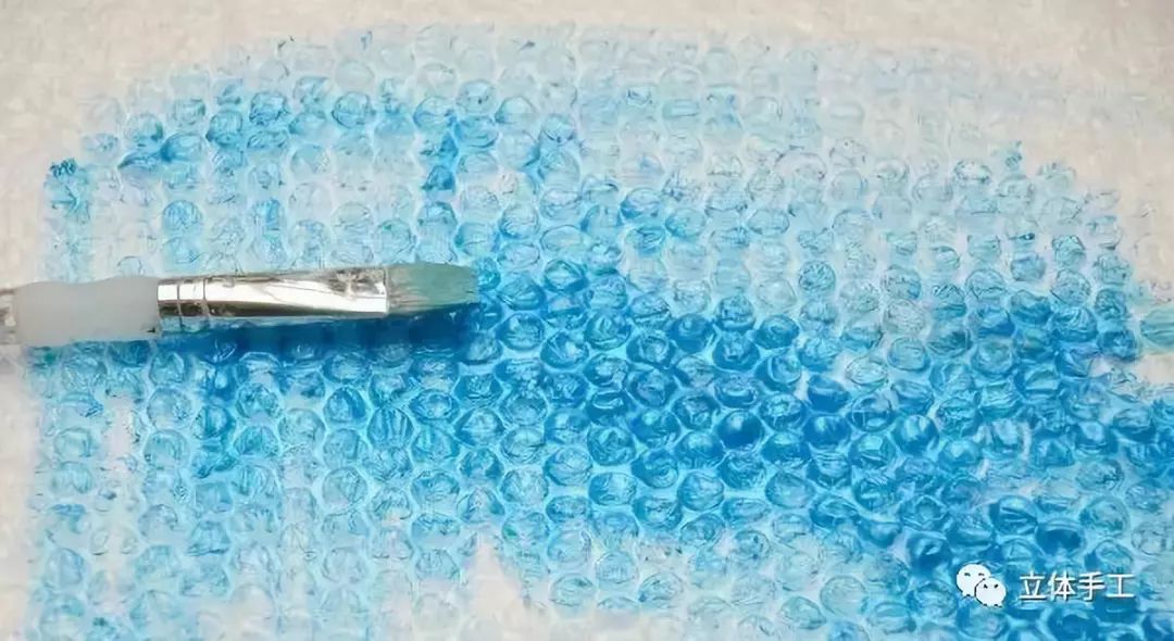 能剪下来的纸贴画,能剪视频能画画能做ppt的电脑