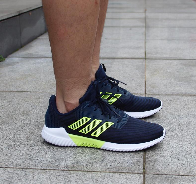 阿迪达斯清风跑鞋发黄怎么处理,阿迪达斯清风跑鞋eg1122