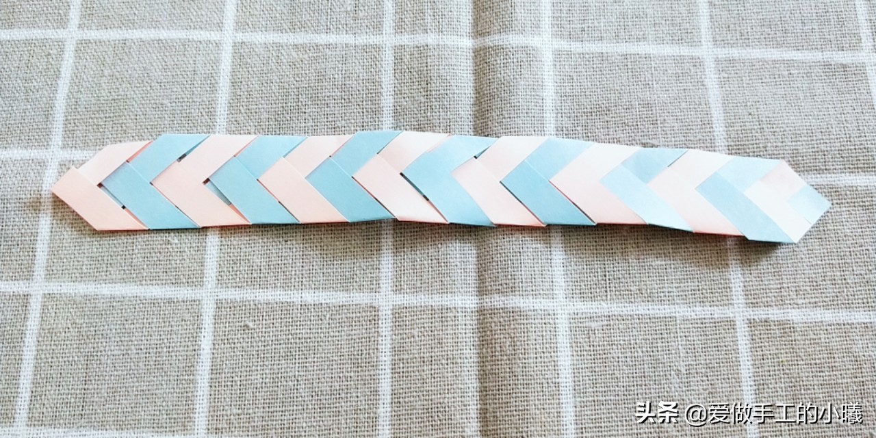 可爱的小熊手环简单手工,小兔子手环手工教程