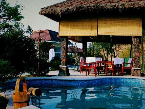 融汇温泉和天赐温泉哪个好些,重庆温泉哪些是天然温泉