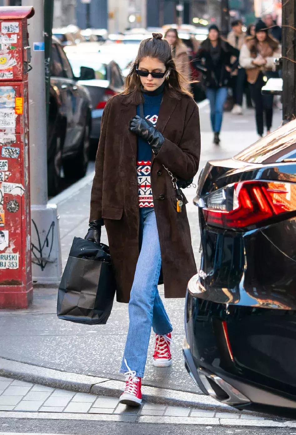 你排队摇号才能买到的匡威，娜比、泫雅和超模Gaia有50多双！