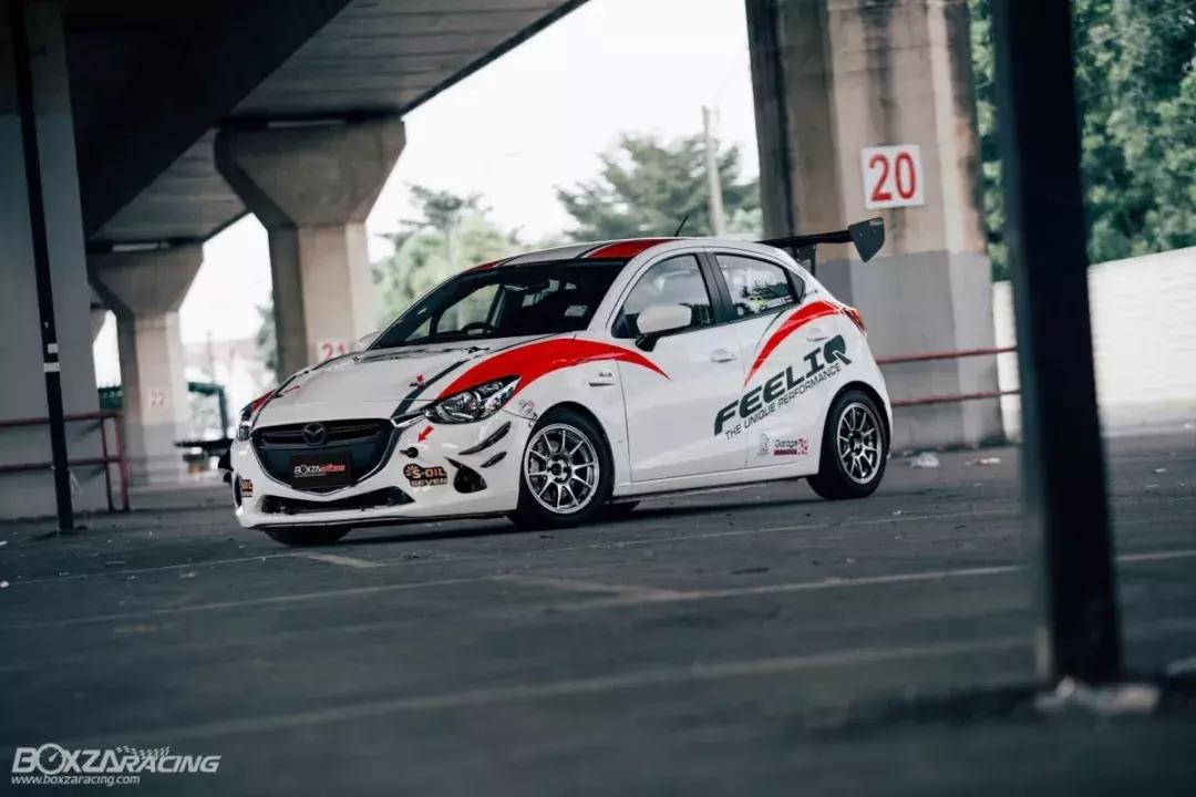 马自达2改装阿尔派车机音响,马自达2.0改装案例