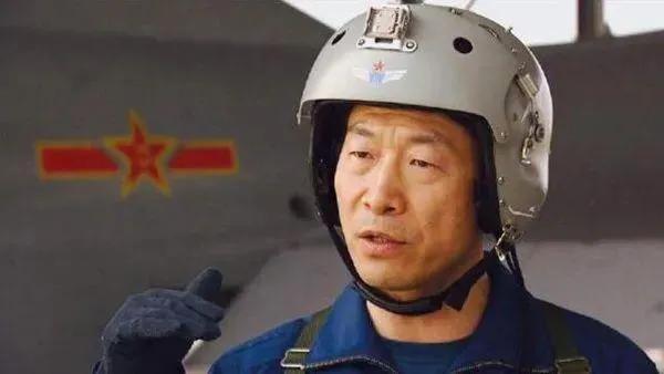 最年轻上将常丁求以新身份首次公开亮相：坚决捍卫国家主权，坚决捍卫祖国统一