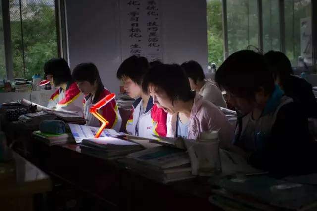 考试越考越差越焦虑怎么办,临近考试很焦虑怎么克服