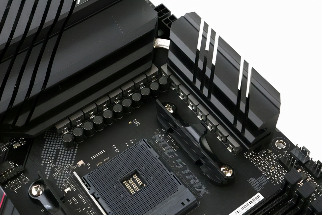 新款amd锐龙cpu支持win7,amd最新锐龙r3