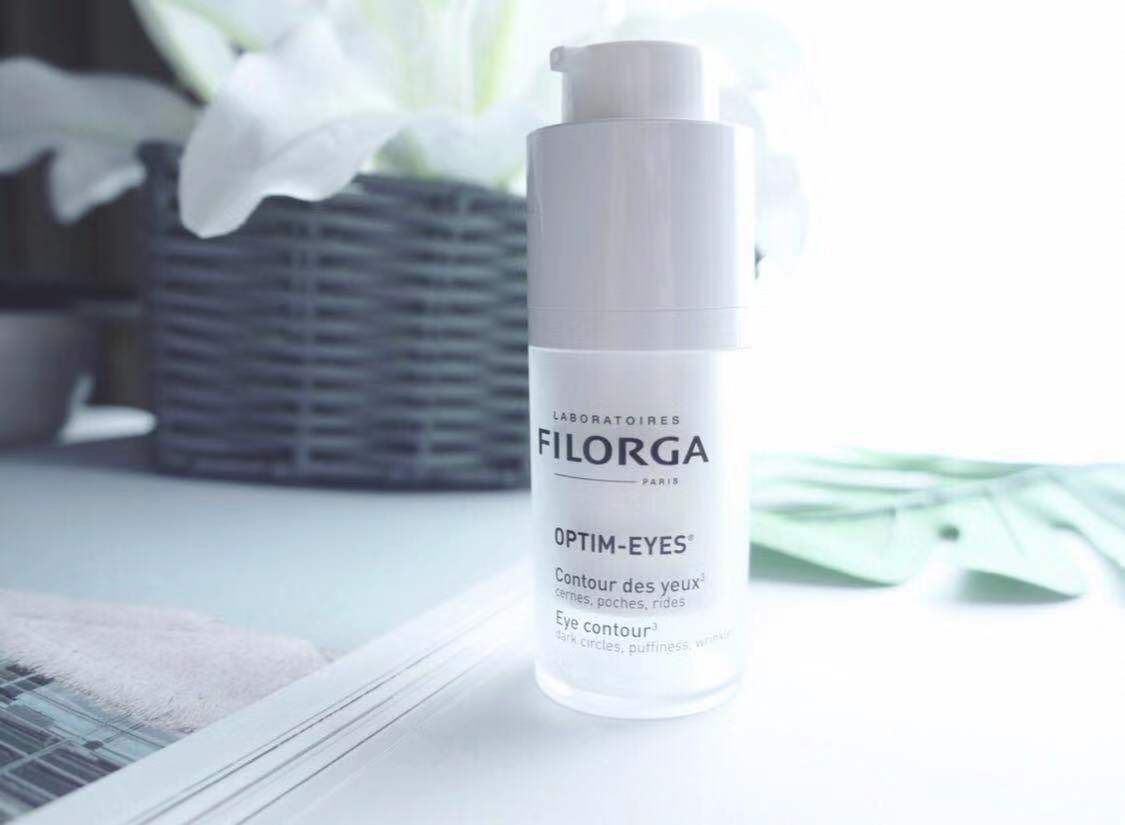 有句话说得好:美不美看脸,老不老看眼