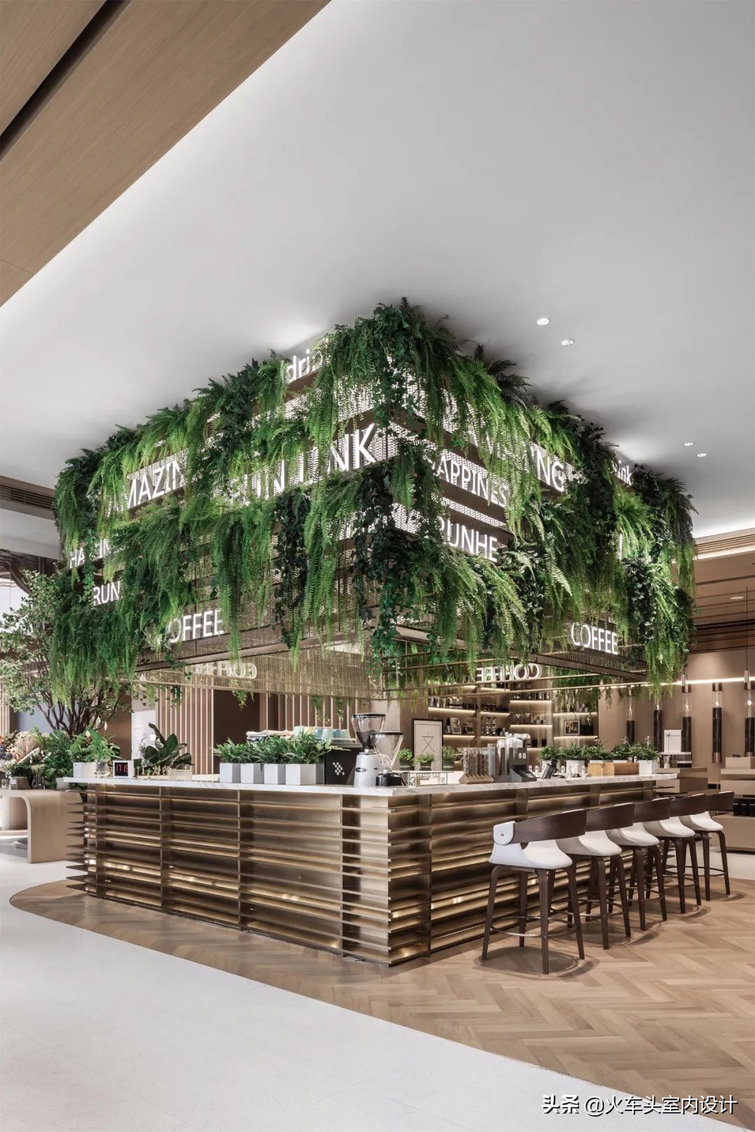 澶悏鍏冪浣滃搧,澶悏鍏冪