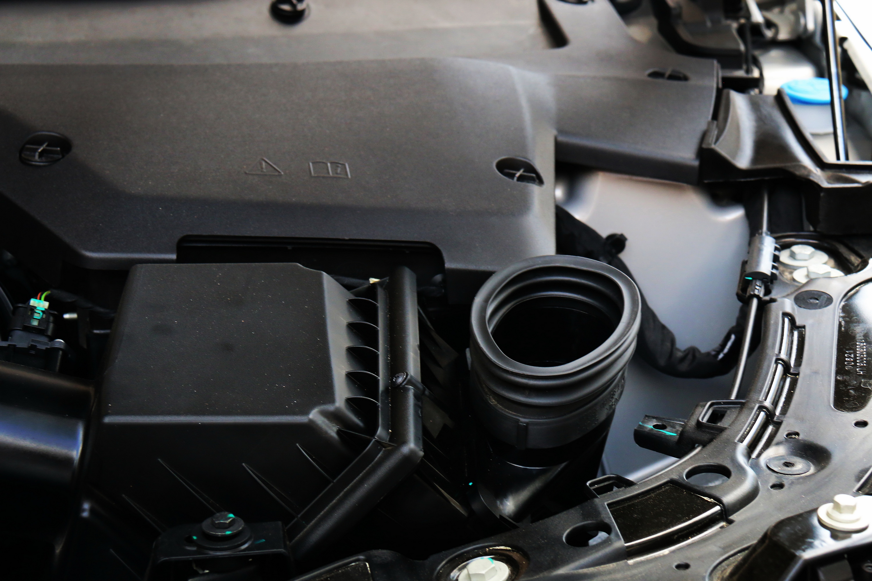 路虎揽胜极光l怎么样值得购买吗,2022路虎揽胜极光l值得买么