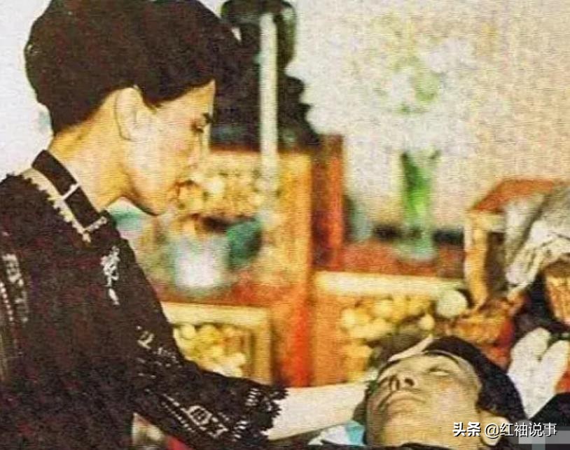 老泰王年轻照片,老泰王年轻时