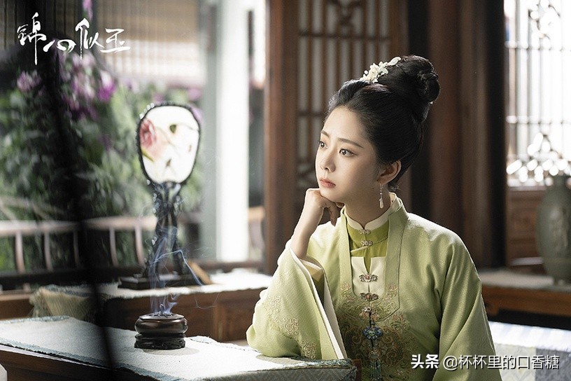 杨幂谭松韵混剪,2022年90后小花演技排名谭松韵