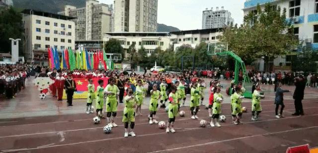 宁强北关小学足球赛,朝天二小去曾家山足球比赛