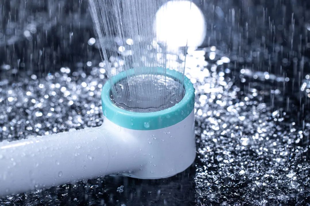 如何给猫咪洗澡猫咪才不反抗,怎样给猫咪洗澡猫咪不害怕