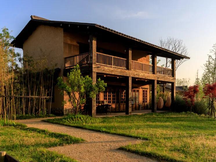 妗愪埂鍚堟偊姹熷崡骞哥鐢熸椿,妗愪埂鍚堟偊姹熷崡鏃呮父鏀荤暐