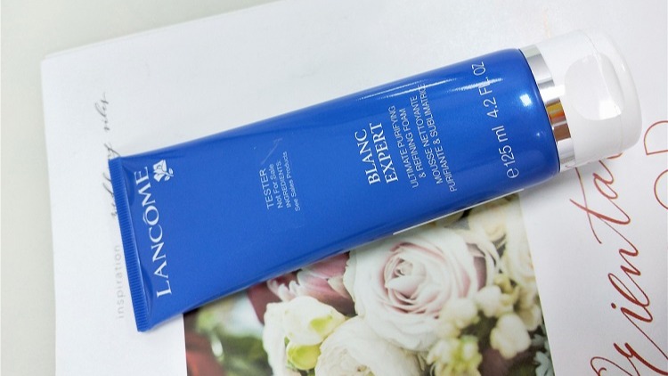 美丽从卸妆开始,美丽从脸部按摩开始