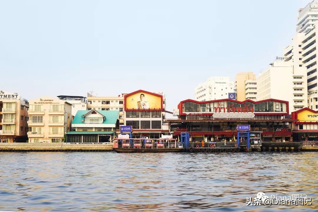 夜游泰国曼谷湄南河品美食赏表演,泰国旅游攻略必去景点夜市