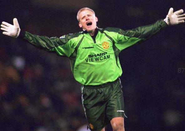 历史最佳守门员舒梅切尔,足坛十大门将之布冯