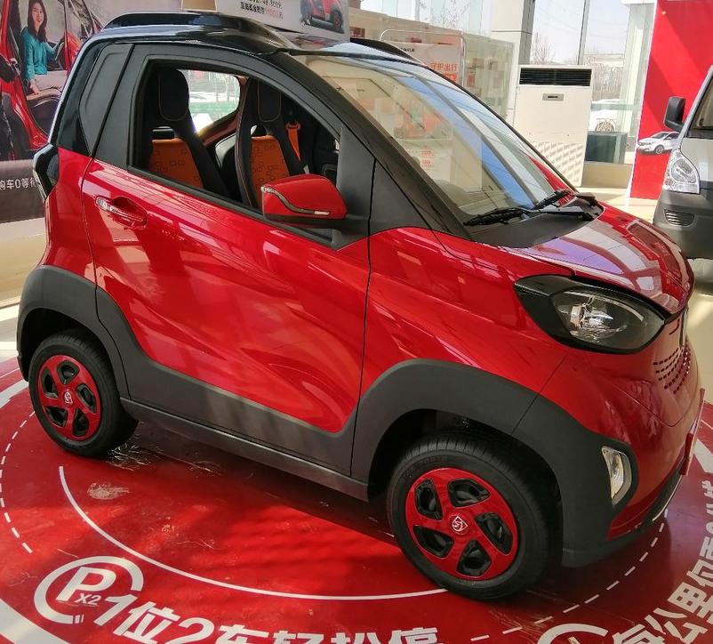 能遮风挡雨才卖3.98万，适合女性，体验完想开走，还买香奈儿包？