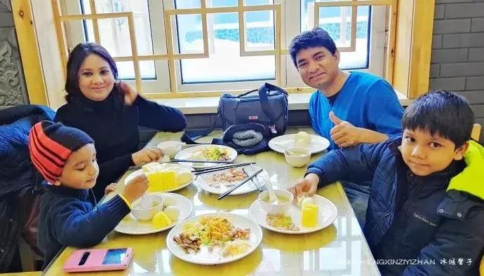 老外在雪乡的快乐感觉——中国雪乡，世界共享！