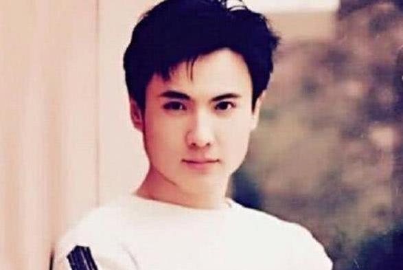 沙溢年轻惊呆众人,被沙溢年轻时颜值惊呆的明星